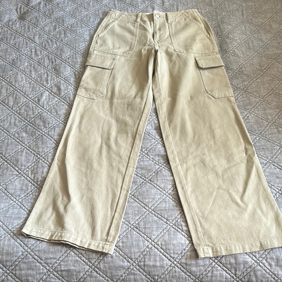Women’s High Waisted Cargo Pants - Picture 2 of 7
